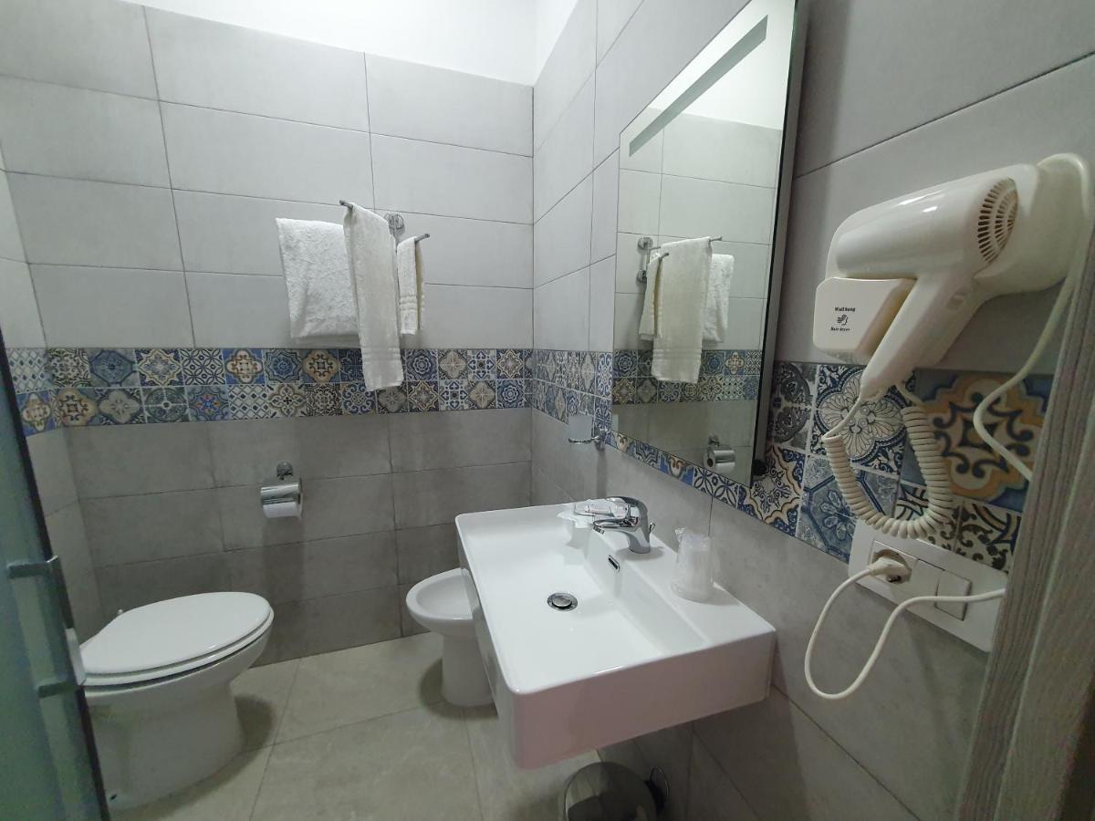 Hotel Nazionale Dream 2 à Naples Extérieur photo