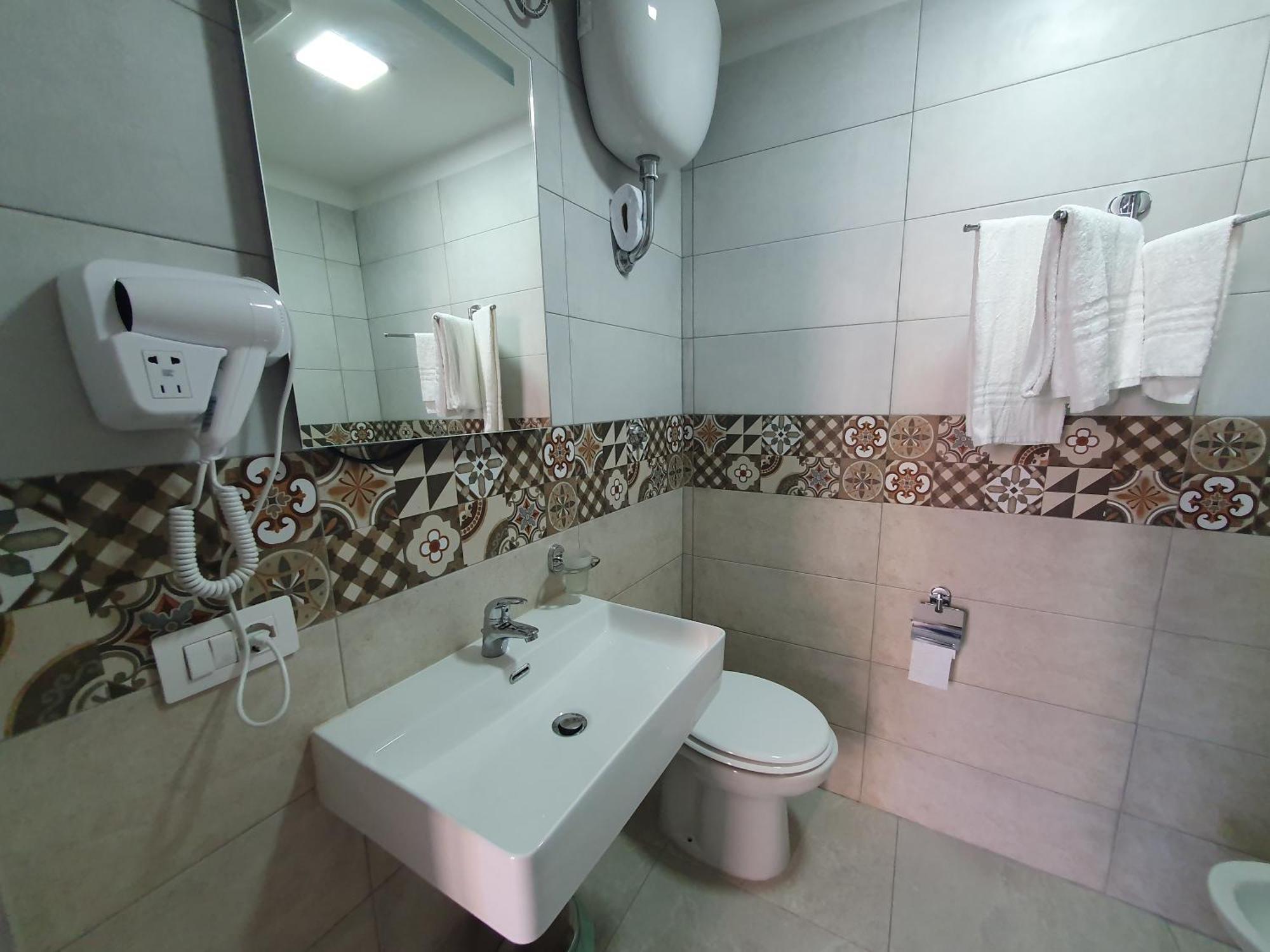 Hotel Nazionale Dream 2 à Naples Extérieur photo